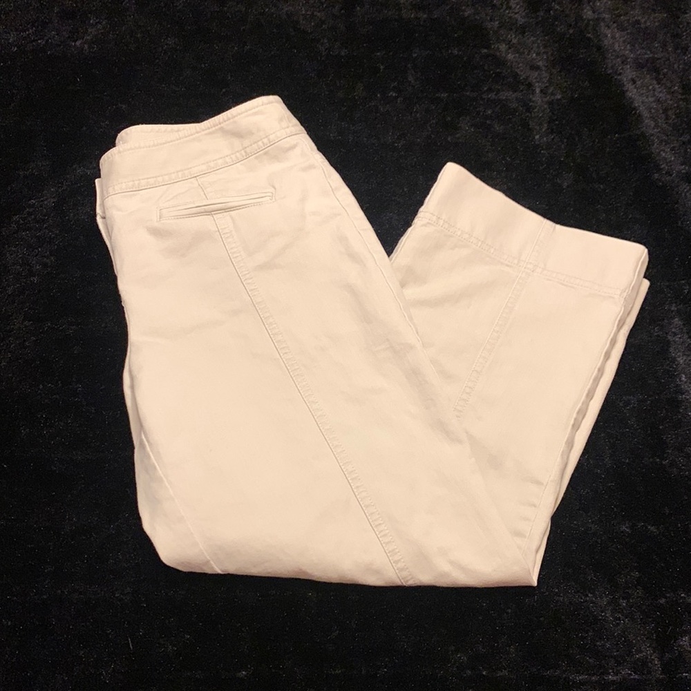 LOFT Cream Capri Pants Petite
